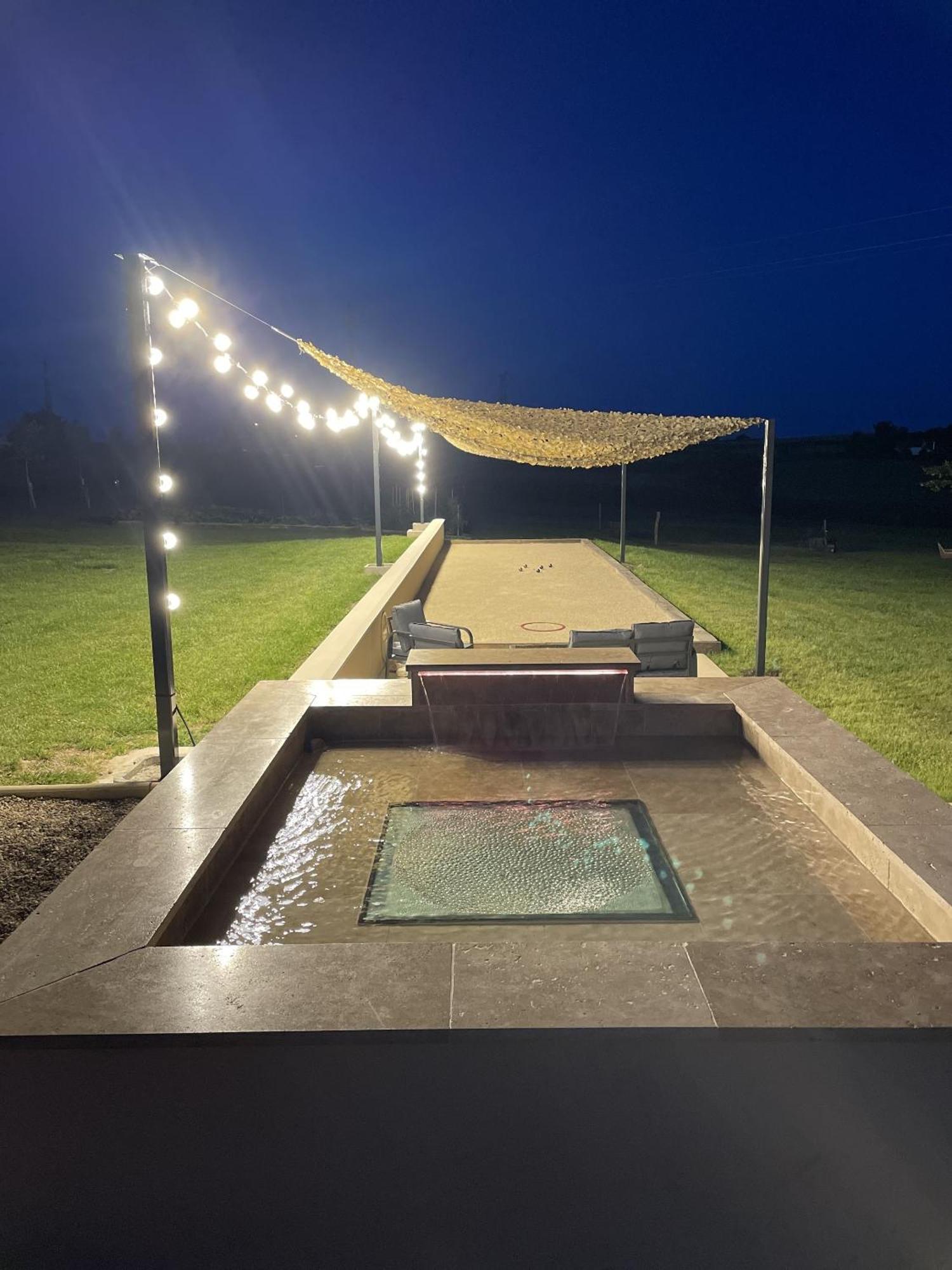Le Lodge Spa Saint-Laurent-d'Andenay Esterno foto